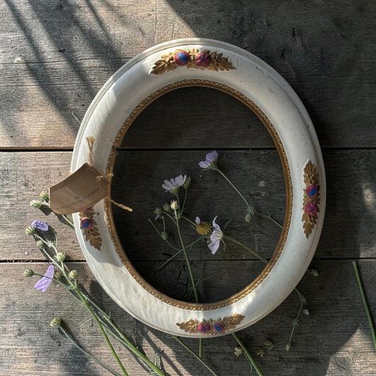 Vintage Distressed Ivory Oval Floral Picture Frame