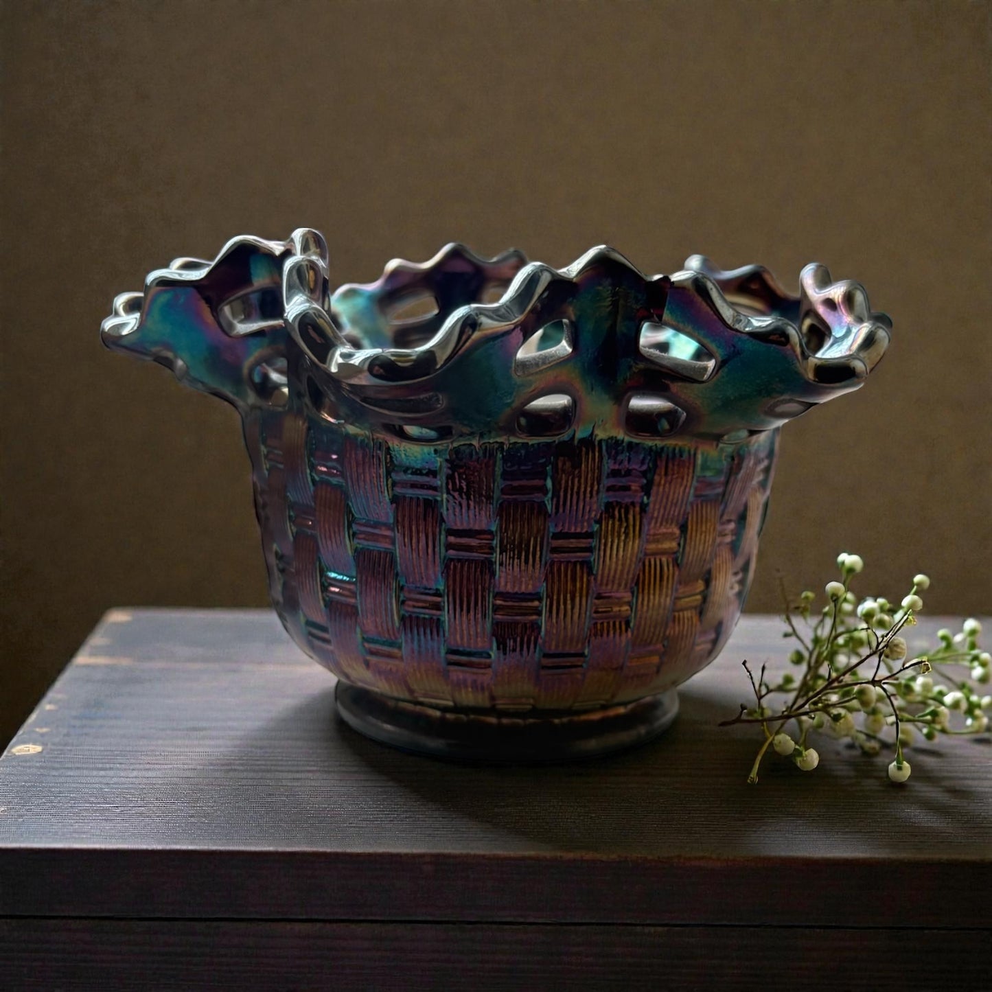 Fenton Carnival Glass Basket – Apple Cider Donut (5oz)