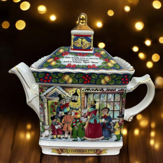 Vintage Sadler “A Christmas Carol” Teapot Candle – Rustic Retreat