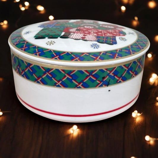 Mikasa “Yule Cheer” Trinket Bowl Candle –  Rustic Retreat (8oz)