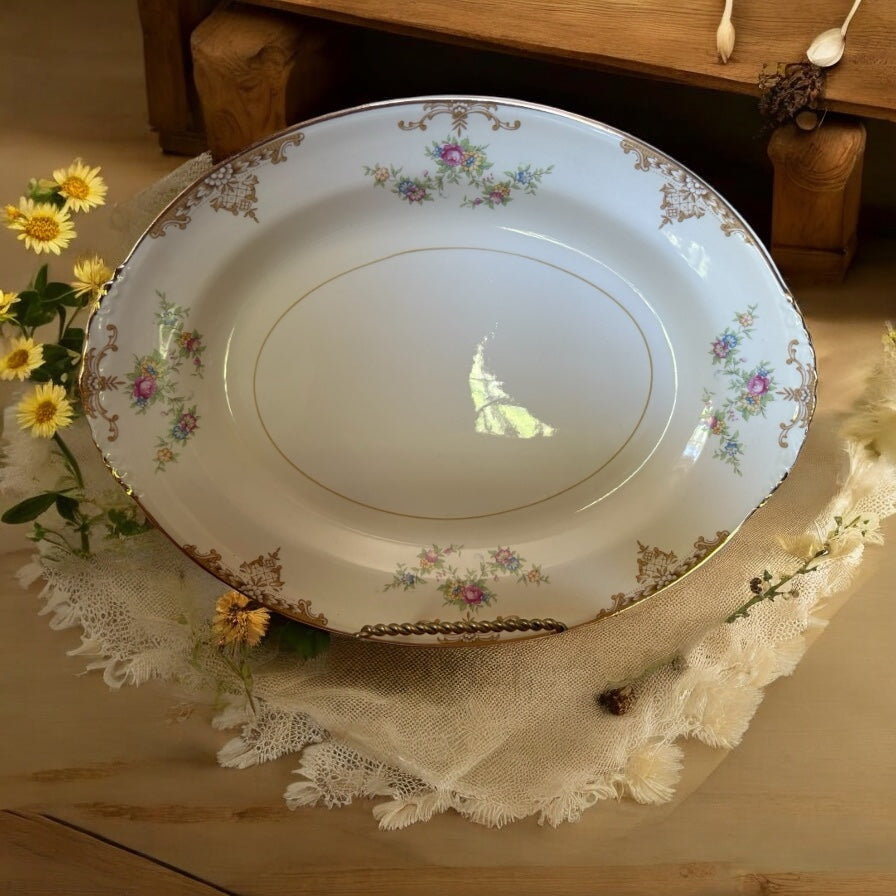 Homer Laughlin Eggshell Nautilus 44-Piece Dinnerware Set – Floral & Gold Rim