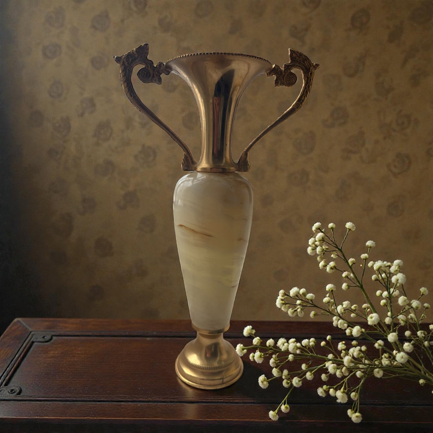 Onyx Amphora Vase – Vintage Marble & Brass Elegance