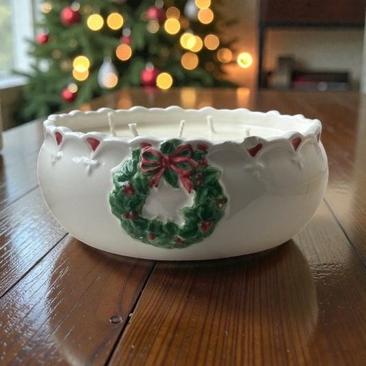 Vintage Mary Ann Baker Wreath Bowl Candle – Mistletoe (22oz)
